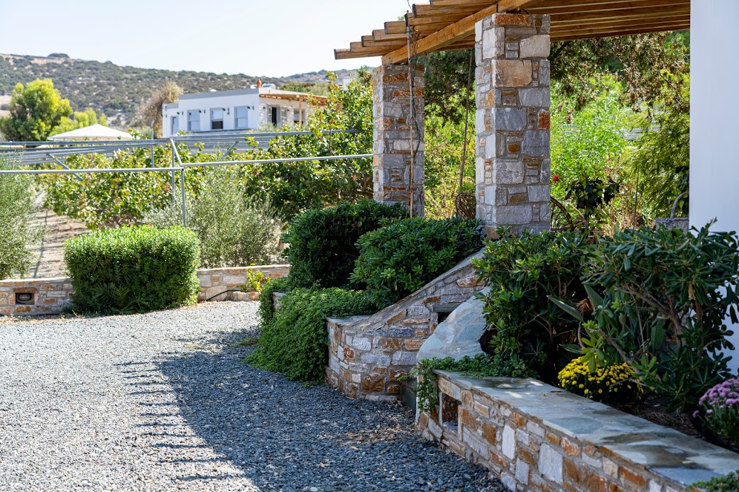 Garden, Galissas, Syros